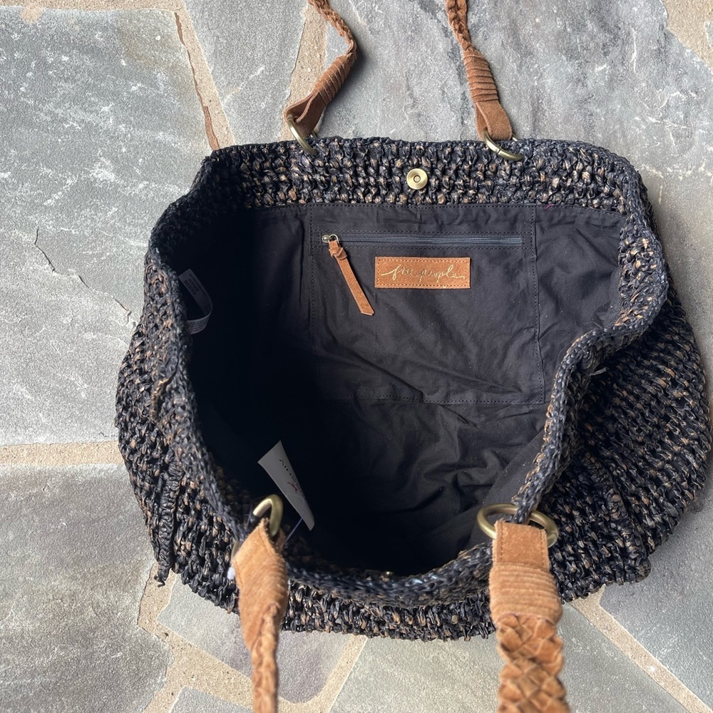Free People-Getaway Tote - Picture 4 of 4